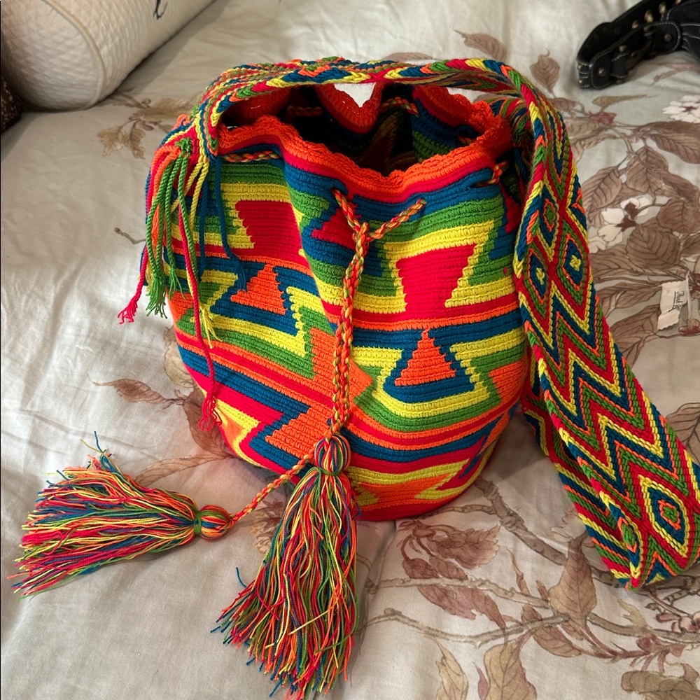 NWOT Colorful Geometric Patterned Women's Bag